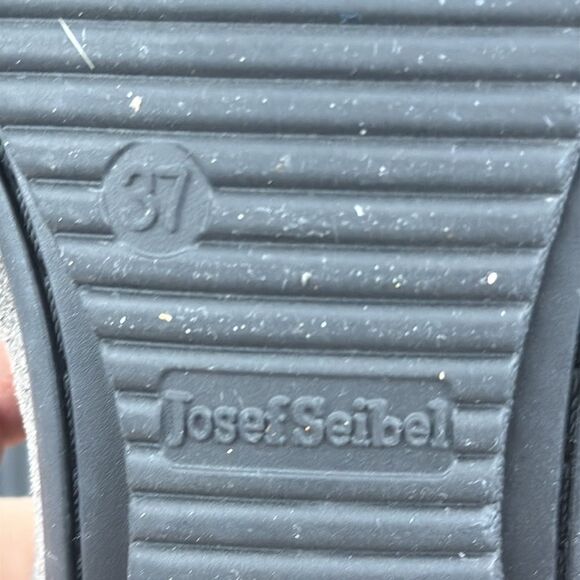 Josef Seibel Pippa33 Women’s Sz 7/EU 37 Gray Suede Slip On Ballet Flats - Picture 11 of 12